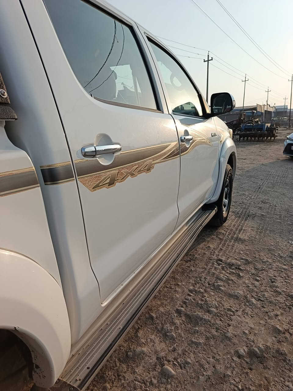 فورويل
موديل 2014 كاز 
للبيع 
***********
