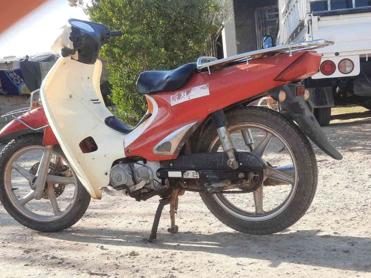 سرفيز موديل ٢٠١٢ بلادي نظيف محرك مامفتوح شلعه ونشاط جاهز من كلشي *********** السعر ٥٥٠ وبي مجال
