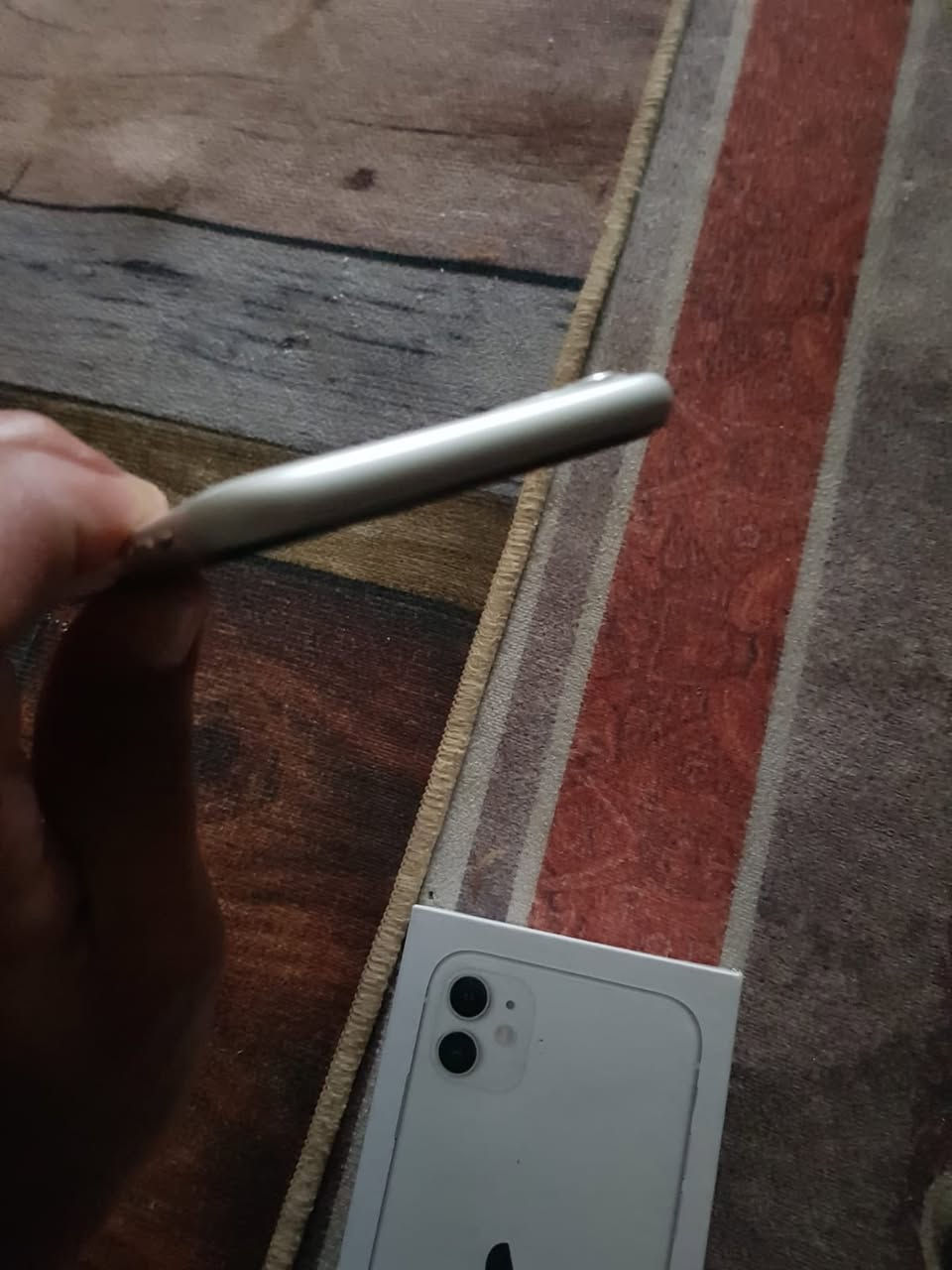 iPhone 11 عادي نظيف كل شيء ما أبي جهاز كامل مكمل أي نقص ما به ما مفتوح جهاز مكاني ناحية السلام النعبكي س***********عر 250 وبيها مجال استفسار اتصل هذا الرقم
