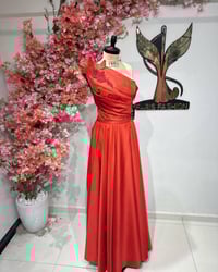 فستان • مقاس ٣٨-٤٠ • بغداد القاهره