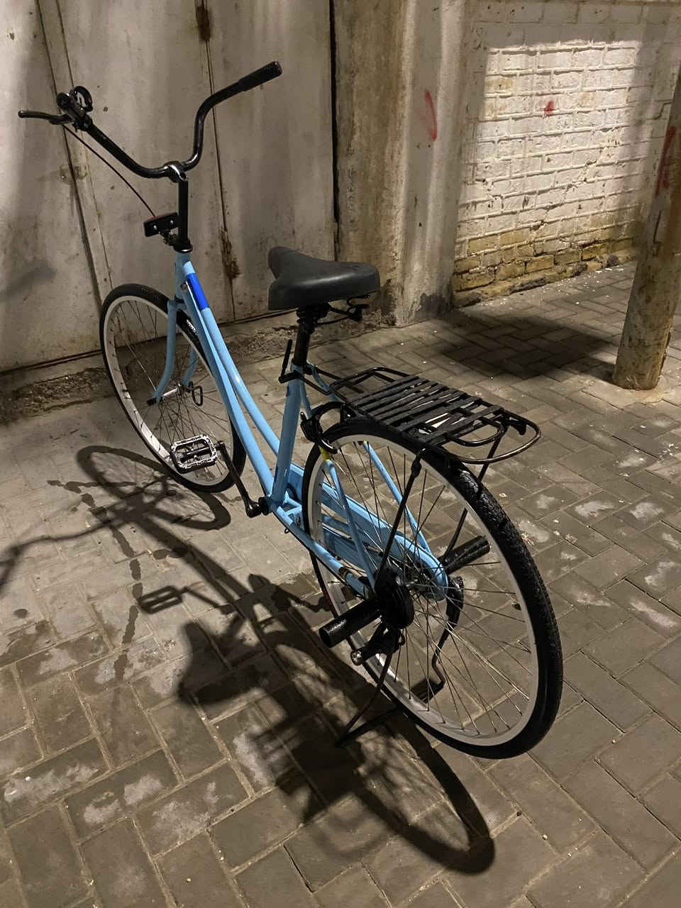 السلام عليكم بيسكل سياحي للبيع ماله باله موديل ٢٠١٩ البيسكل غراضه كامله برغي ما ناقصه البيسكل فول نضافه تجي وتشوف بعينك للبيع السعر ١٥٠ وبي مجال مكاني البصره خمسميل والي يحب يتفضل خاص هذا رقمي ***********
