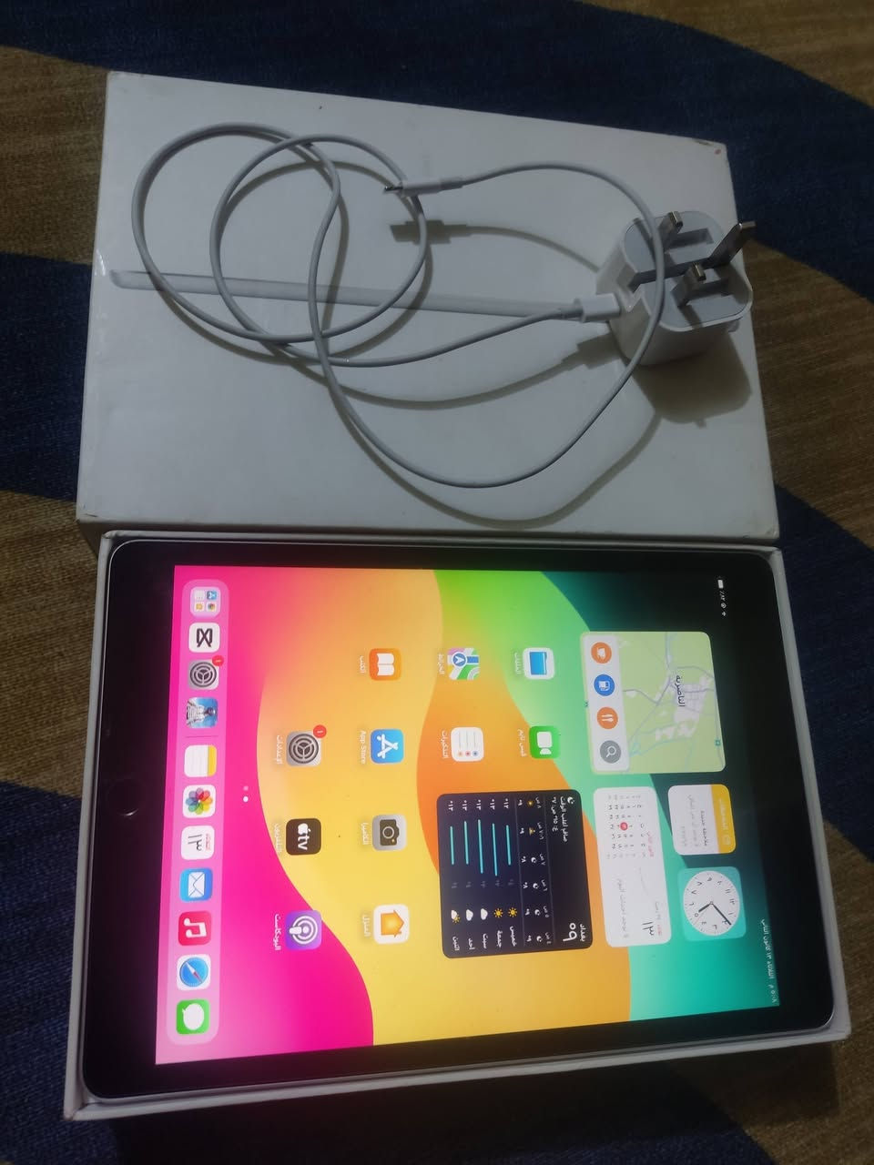 اسلام عليكم كل التفاصيل
ايباد 9..64كيكه...60افريم...بعده كانتوره ويا شاحنته ايباد البطاريه ب90.....والحساب بيبجي موضح كدامك  متريل 5 جواهر 10 للبدلات المثك اثنينهن..للبيع..شراي راسني وتدلل واساب فقط..*********** الاسعار مناسبه
