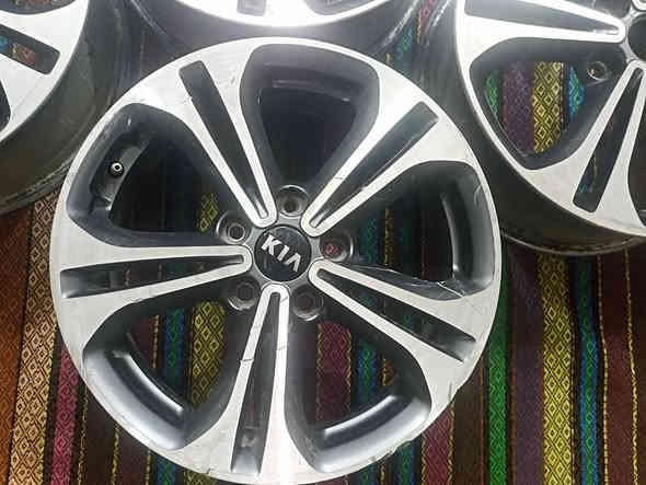 مرحبا عيوني
للبيع او المراوس
تخم ويل كب حجم17
ويالة صناعة كورية  درجة اولى
نظاف 
مكفولات من اي فطر او عواج  ومصفرات بلنص
ولسيارات: 
سوناتا 
اوبتما
النترا
صول
افانتي
كامري

العنوان بابل
يتوفر توصيل لجميع محافظات العراق

يتوفر واتساب على  هل الرقم
***********
