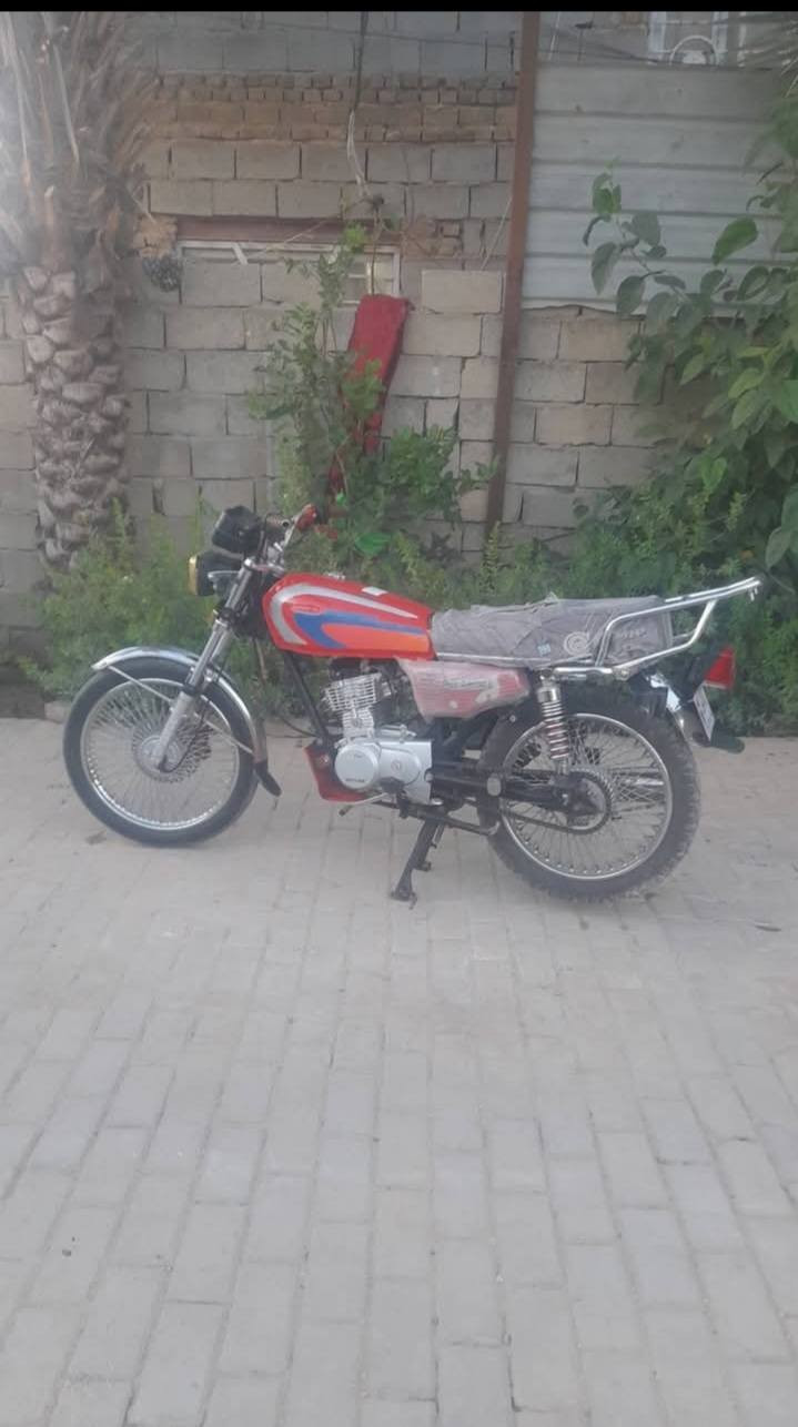 للبيع دراجه اربعه كير سونك مديل ٢٤ أوراق محرك حلو شلعة معدل فول كهربائياته شغاله دراجه حلوه السعر ٤٥٠ الجيه المكان كربلاء شارع بغداد قرب سيد الوصياء عمود ١٢٨ لستفسار على الرقم ***********
