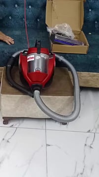 مكنسة كهربائية ماركة ألمانية ع اول تم 60 الف بغداد 07706853672 متوفر ت...