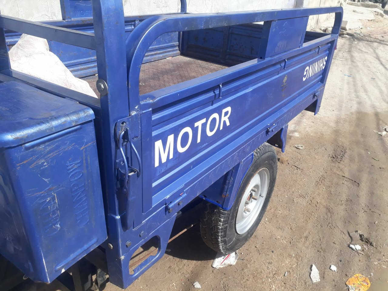 السلام عليكم ستوته جمرة للبيع موديل 2023 كهربائيات شغال نكرة سلف السعر مليونين و400 رقم انكليزي بأسمي المداور ثاني يوم العنوان النجف الاشرف الاتصال على رقم ***********
