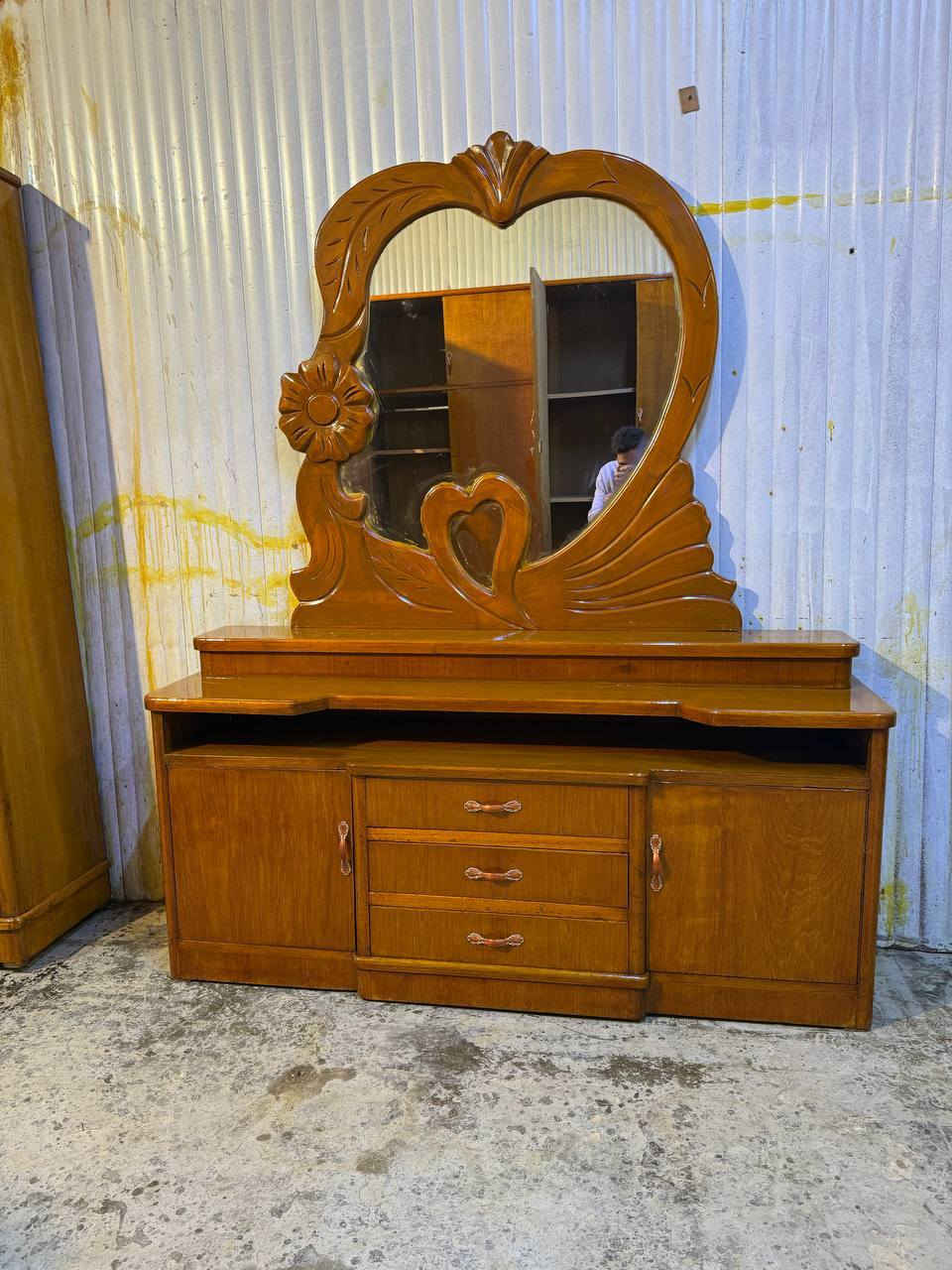 السلام عليكم معرض الشويلي لنجاره والأثاث 
غرفة مستخدمة 6 ابواب طابقين ملحق

داخل والخارج صاج طبيعي

حلوة ومرتبة وناعمة ومناسبة 

الأولوية للأسرع بالحجز 

‏التوصيل والشد رمزي إلى جميع محافظات العراق

‏خدمة استبدال الغرف العراقية القديمة بغرفة جديدة مع الاتفاق على الفرق
العنوان بغداد الامين ثانيه للحجزوالاستفسارعلىالارقامالتاليةاو واتساب(***********) (***********)
