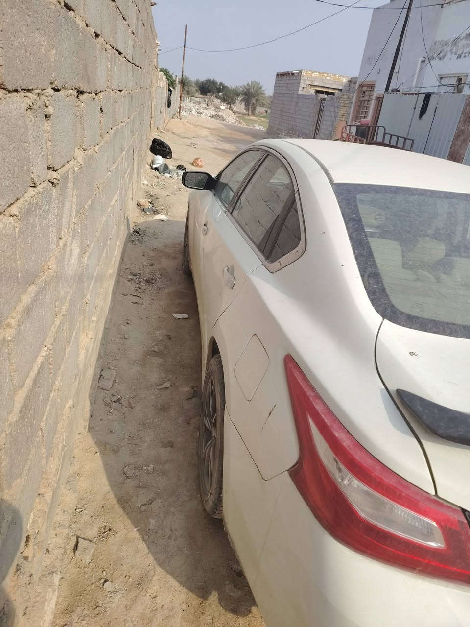 نيسان التيما موديل 16 وكالتها باسمي ماكينه جديده استوني مصعدها السياره بيها صبغات ***********
