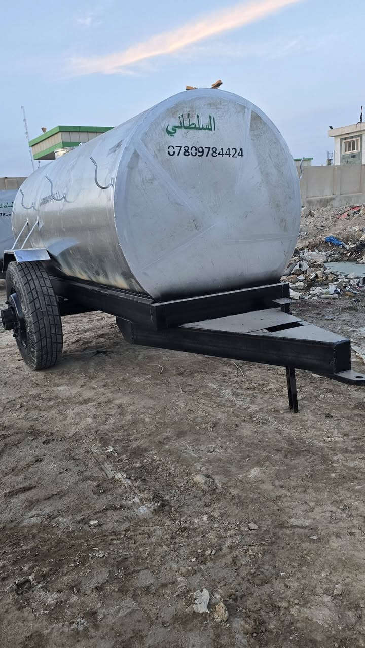 سلام عليكم موجود مقاطير للبيع درجه اولى يوجد حديد ومقلون سعه ٥٠٠٠لتر شغل الشمال دنكير أوربي تاير ٢٢ونص شركه الشمال العراق بسعار مناسبه جدآ جدآ جدآ ويوجد تانكيات١٠تلاف لتر و٥٠٠٠لتر مغلون ***********٠     ***********
