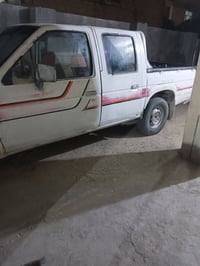 موديل ١٩٩٠ • كير اوتوماتيك • ٤ سلندر