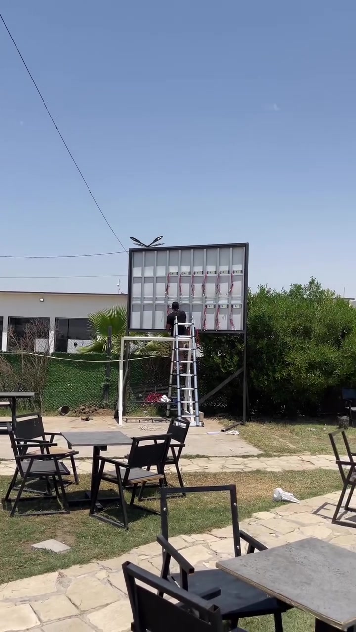 إلى أهالي المنطقة الكرام احب اعلن لكم عن عرض مباراة العراق والسنغال داخل منتزه ابن العز مكان خاص للعوائل ومكان للشباب العنوان موصل الأيسر سايدين حي البعث قرب ابو حسن للأسماك ومكان  العاب الأطفال وجلسات مريحه للعوائل  وساحة للسيارات مجانا


**إذا كنت صاحب هذا الإعلان وتريد حذفه لأي سبب، رجاءا أرسل رسالة إلى الدعم الفني**