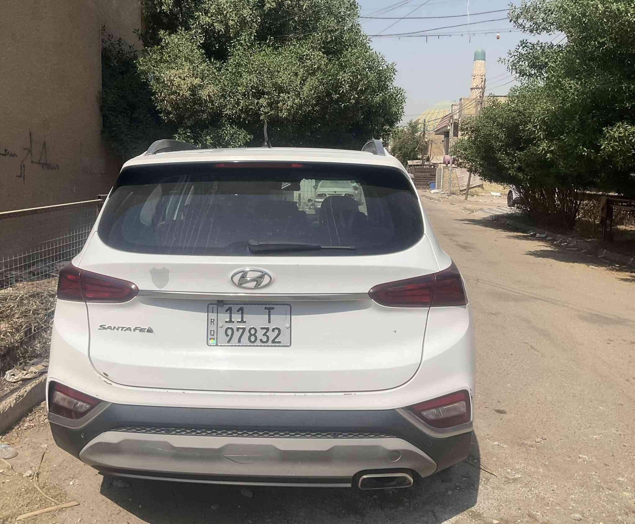 السلام عليكم

سنتافي 2019  رقم بغداد باسمي

 وارد خليجي  4 سلندر بدون حادث

كفالة عامة كير ومحرك عدى التكشير بالصبغ موضح بالصور

بصمه بانوراما
وشاشة وكاميرا واشارات بالمري وتحكم بالدكم بالاستيرن
السعر 168 
عنواني بغداد الزعفرانية ***********
