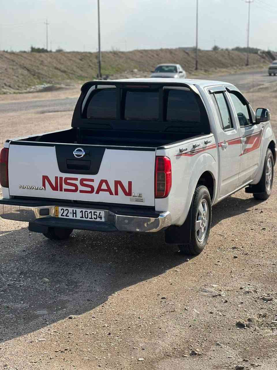 السلام عليكم نيفارة للبيع 2014 موصفات LE مكينة ما مفتوحة سنوية ضايعة ***********
