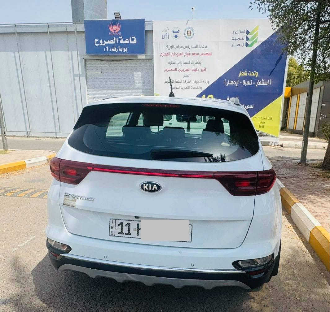 سبورتج خليجي 
موديلي 2019 
ماشي 100 الف 
بصمه 
كراسي كهرباء 
شاحن واير ليس 
بيه صبغ جاملغ امامي ودعاميه بدون دواخل
مري كهرباء 
رقم بغداد بسمي مكان سياره نفق الشرطه 
تلفون *********** سعر 183ورقه بيه مجال
