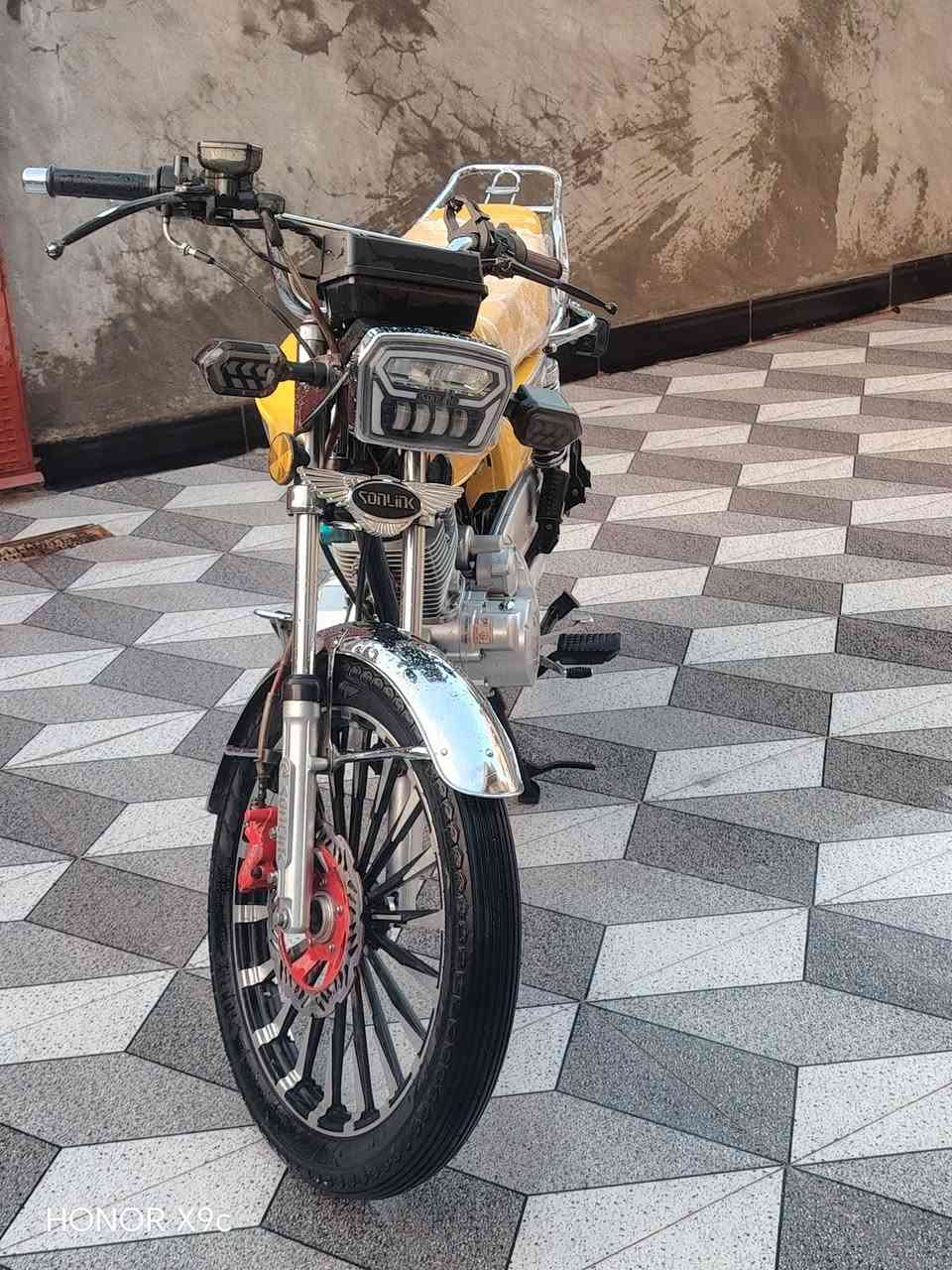 دراجه لبيع 2024 مكفوله مكاني بغداد نهروان *********** بي وتساب سعر 750 وبيه مجال
