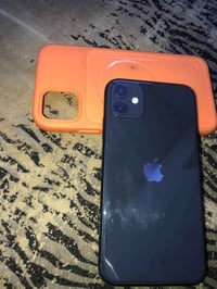 ايفون ١١ • ١٢٨ • شاصي نضيف