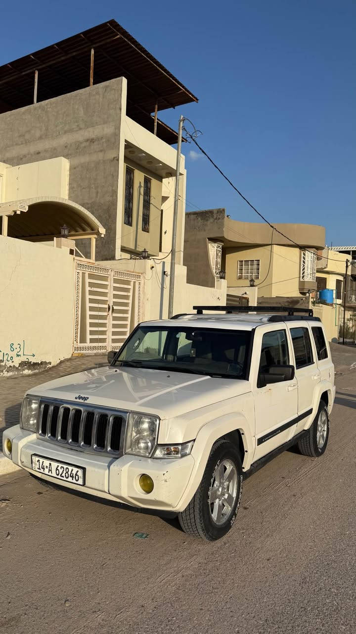 السلام عليكم للبيع جيب كوماندر 2007 مكينه 3700 رقم بصره إنكليزي سنويه 2030 تحويل ثاني يوم مكينه وكير شرط تبريد 3 قطع ثلج تخم تايرات جدد حداديه كلش حلوه غرفتها حلوه السياره كلش حلوه ومرتبه وجاهزه ماناقصها اي شي 7 راكب عائليه السياره بيها شخوط وخياسات بسيطه بالبدي تجي وتشوف بعينك نصبتها كلش حلوه كشن كهرباء سياره فول نعومه سياقتها تخبل السعر 85 وبيها مجال بسيط جداً وهذا رقمي *********** مكاني بصره البصرة, العراق
