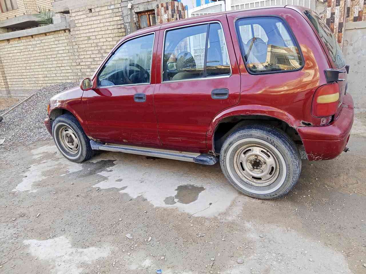 كيا سبورتج للبيع موديل 2001 رقم أنبار تحويل ثاني يوم، السيارة بلادية بدون صبغ او تبديل ، كير و محرك مكفولات التبريد شغال بس الفان ضعيف، السيارة بيها طخة بالصندوك بسيطة ترجع ع البارد
السعر(44) وبيها مجال
مكان السيارة الصقلاوية _ حي الشهداء
رقم صاحب السيارة 
***********
