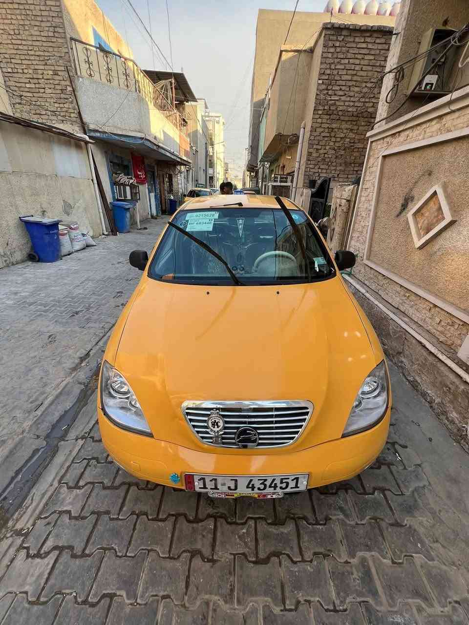 سلام عليكم طيبه موديل 2015سياره حلوه جاهزه من كلشي صدر جديد دوشمه ارضه سفريات تخم تاير جديد  بوربرنات خلفيه إماميه جدد السياره مكفوله كفاله عامه نقصه بس كمبريسر تبريد  سعر ٤٥وبيه مجال حك الجيه شي قليل مكان السياره ديوانية اتصل ***********
