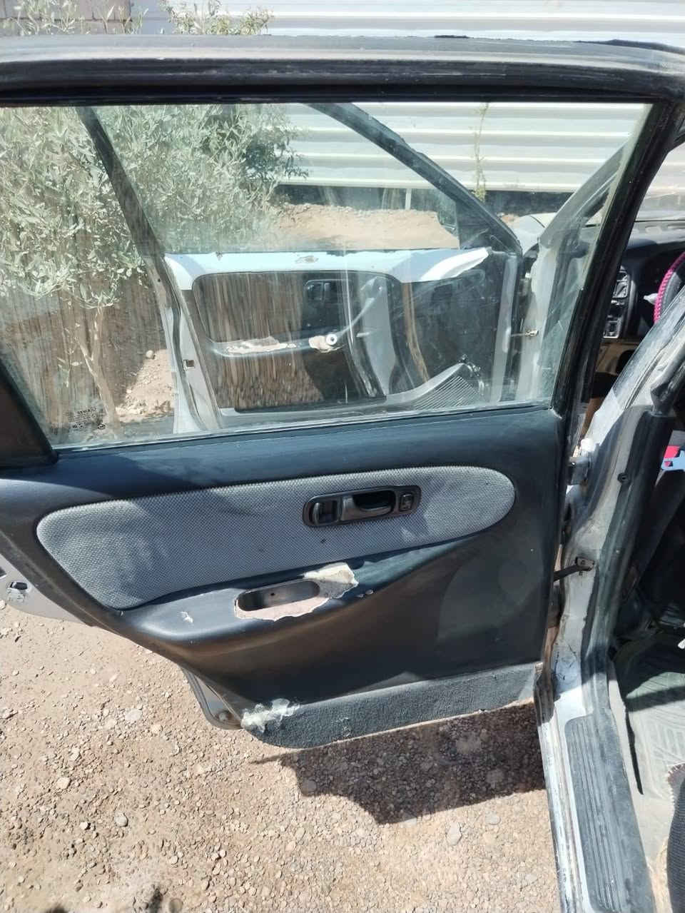 السلام عليكم سيارة للبيع
نوع برايمر موديل ٩٣ مسجله نينوئ الشريعي بالشرقاط بيه سنويه خضره محرك شرط كير شرط اي خياس مابيه تواير نص عمر صدر نص عمر
يعوزها ترتيبات السعر 15 وبيه مجال
ترهم مده معا كافه الضمانات
مكان السياره الساحل الايسر اسديره
الاستفسار الاتصال:***********
