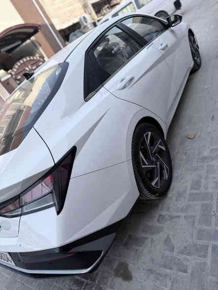 النترا ٢٠٢٤ تجميع صيني رقم اربيل-------------------***********-بغداد
ماشيه 44
مواصفات
سلايد 
بصمه ابواب +بصمه تشغيل 
ويل كب 17
اشاير مري
لايت لد 
حساس امامي خلفي
شاشه نفكيشن 
كامره
مري شفط
لايت 3عدسات زنون
كشنات جلد
هند بريك بصمه
كير دجتل طياره
تبريد خلفي 
تحكم ستيرن جهتين /كروز سرعه 
ماطور لايت/كيلو متر دجتل
كير 8 سرعات 

يعني ما نقصها شي ابد دينار ما تذب عليها 

مواصفاتها معروفه بيها ملاحضات بسيطة جداً
السياره فول مواصفات 
مكينه 1500دبل نوزل 
السعر 142$-----
