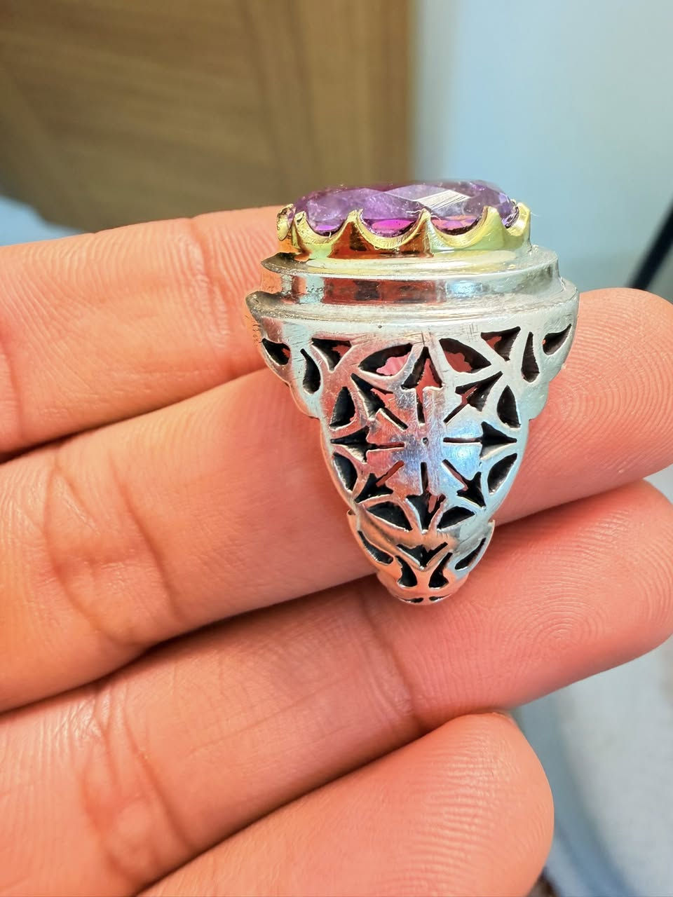 خواتم عدد 2 من الجمشت الافريقي صياغات يدوية  شغل ودزاين شبابي كلش مرتب  جدد غير ملبوسات وسعرهن مناسب 
***********
