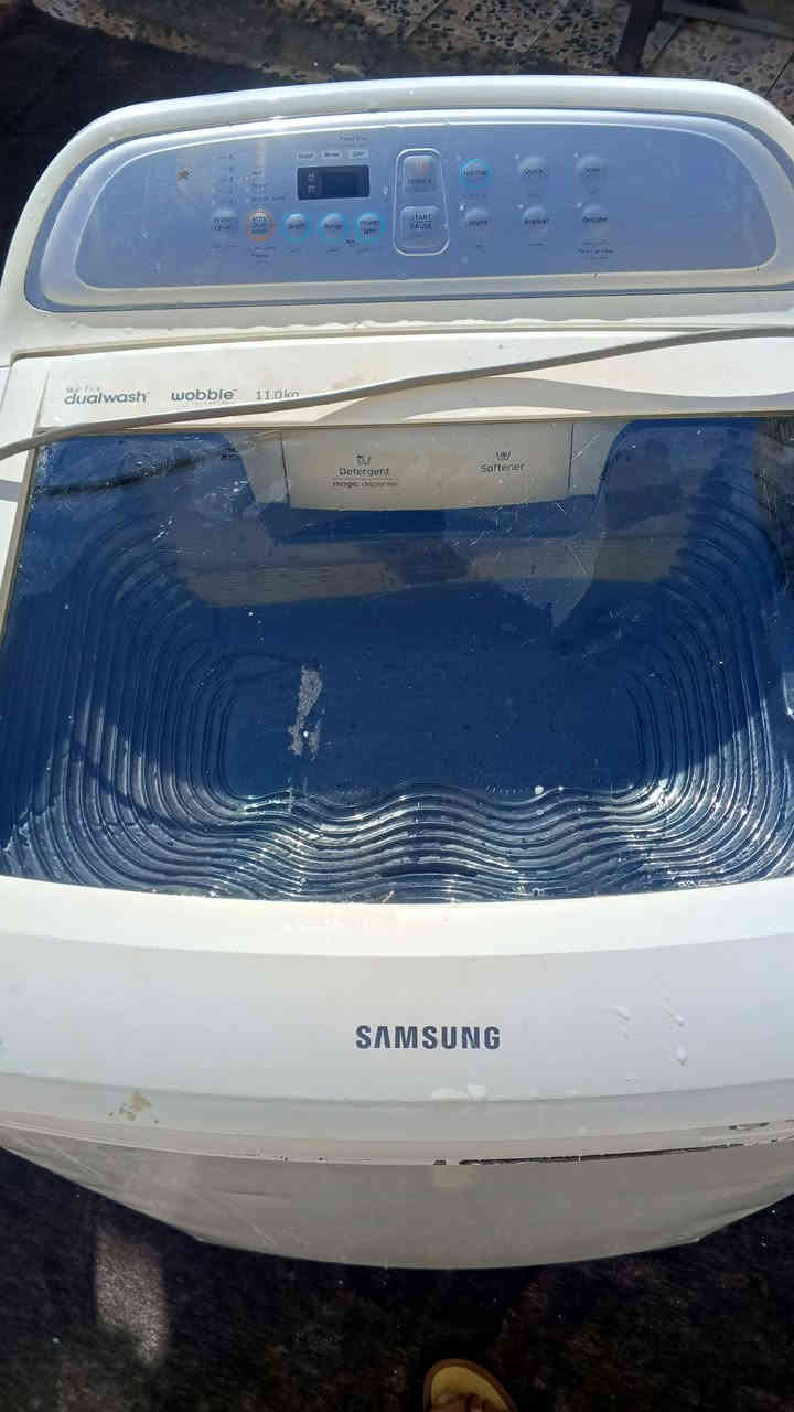 سلام عليكم غساله اوتوماتيك 11كيلو شغاله وبراد حار وبارد عنوان ابو دشير قرب مدرسة الفيالق سعر الغساله 75 ولبراد 50
***********
