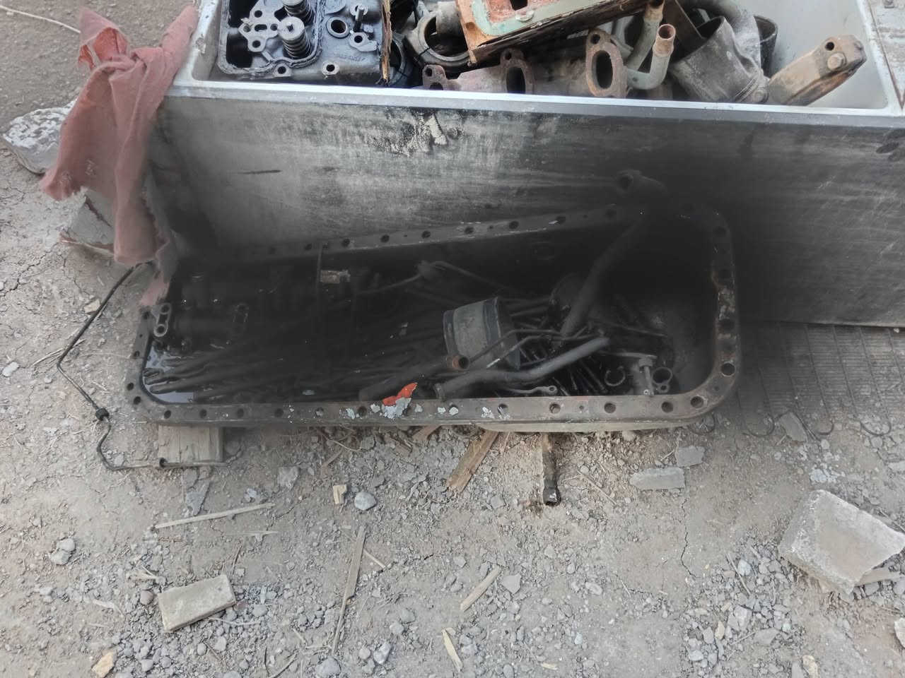 السلام عليكم اخوان فالفو حجم 74 البيع مفصخه الاتصال على الرقم ***********************
