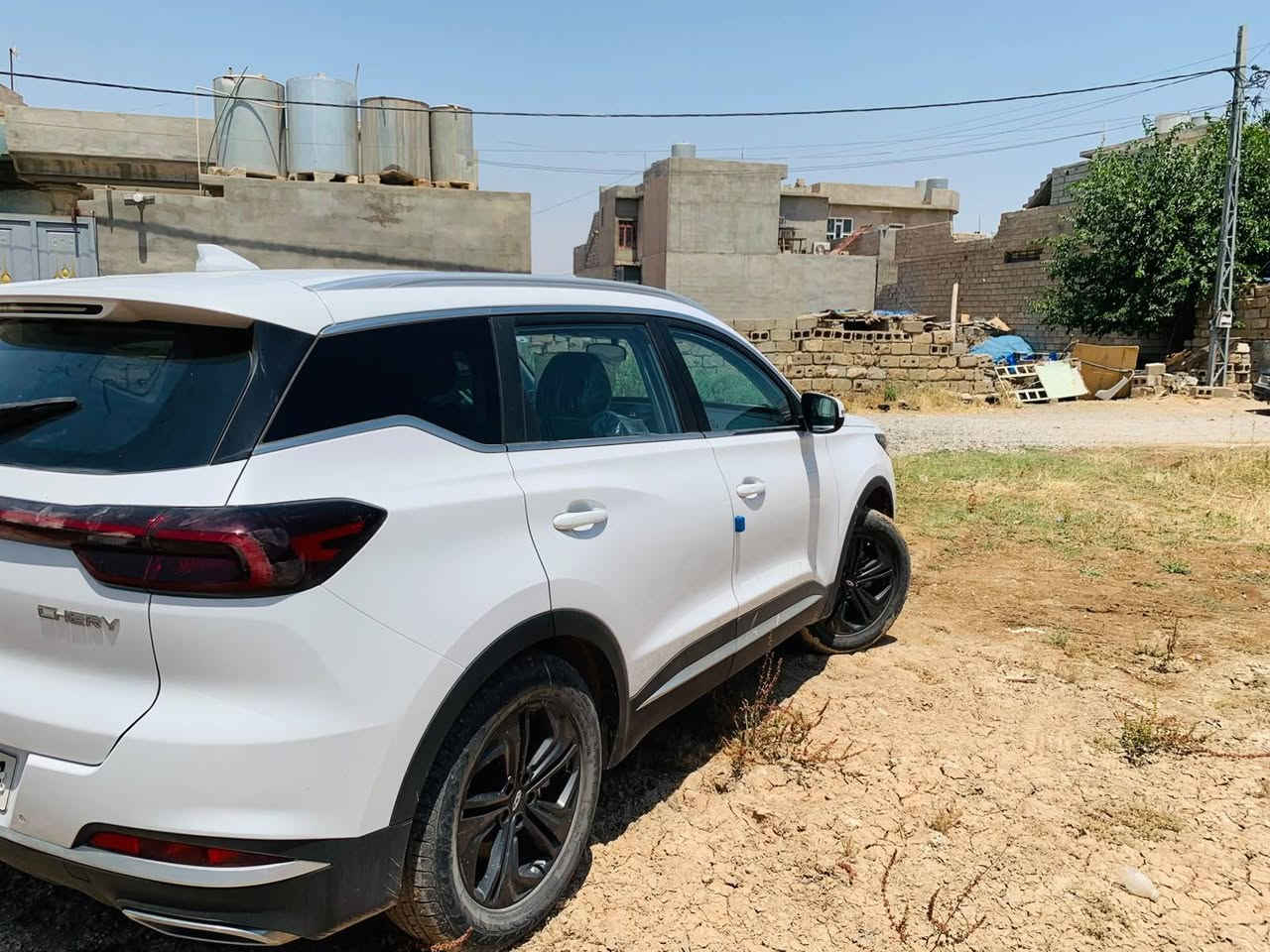 شيري للبيع موديل 24
بعدها صفر البارحه وصلت من الشركه

السعر دفترين 20000$
المكان كركوك حويجه 
***********
