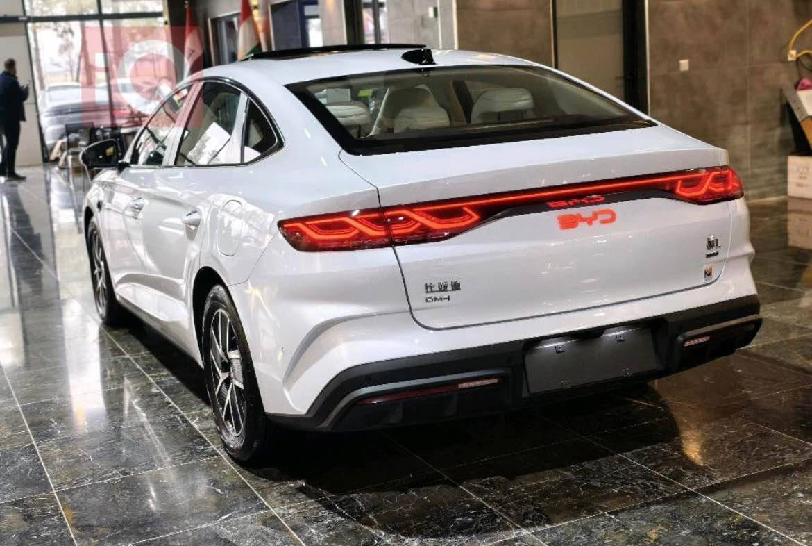 BYD QIN L FULL   2025
سياره كه ته نها 1000هه زار رويشتوه هيجي نيه كامل ئه شياي خوي له كه له 2سويج و كارتي خوي له كه له واير شه عني خوي فاست جارج و شه عني ئاسايي له كه له فول ماسفاته 12كاميره +ئؤ تؤ بارك +بانوراما +ناوكرئيمي +كوشن جلد و كاره باي +رادار باتري كه وره ي 2100سياره كه ١مانكو نيوي ماوه بو ره قه م سعرش 165مه جال
*********** أربيل, العراق
