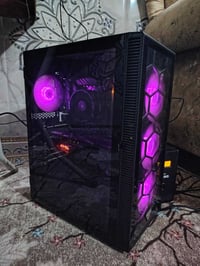 رايزن 7 3700x • RTX 2060 • 16 جيجا 3200