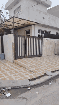 خانو بۆفرۆشتن 
ناونیشان هەولێر بێرکۆت
ڕوبەر 100m مڕەبەع ڕوکن
کارتو وەکالەو بێکێشە
خانو پێکهاتوە لە 
یەک تابقوبیتونە
هۆڵ چێشتخانە
دووژوری نوستن 
چێشتخانە 
وەتساپ/***********
