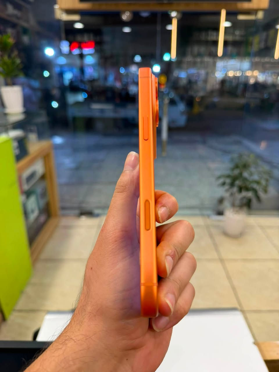 17 pro max
1.550.000 الف
الجهاز فقط مبدل كامرا اماميه من جهاز تفصيخ
مشحون 41 مره 
كارتونه موجوده 
نسخة za 
مكاني بغداد المشتل 
***********
