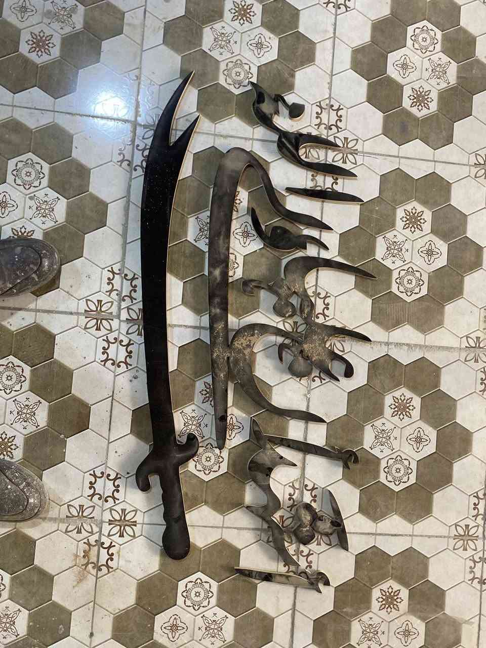 لوحات قل اعوذ برب الناس و قل اعوذ برب الفلق و اشهد إن علياً ولي الله بقياس ٩٠*٦٠ سعر القطعه ٢٥ الف للطلب و الاستفسار الاتصال بالرقم *********** ويوجد خصم للطلبات الكمية 
بابل المسيب نزلة اولاد مسلم مقابل دائرة كهرباء المسيب يوجد توصيل لكافة المحافظات
