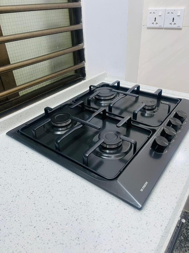 سنك +طباخ جديد غير مستعمل للبيع سعره 650 قفل عنوان شهداء الموظفين للاستفسار الاتصال على الرقم ***********
