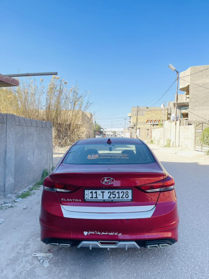 السلام عليكم. النترا موديل 2018 امريكي رقم بغداد انكليزي سنويه ل29 هزه جديده  مكينه 2000 دوش. حادثها جاملغ وبنيد السياره مكينه وكير وحداديه خير من الله تبريد ثلج. ترايها كلش حلو السعرر 115 وبيها مجال قليل. مكاني حله مركز المدينه. ***********
