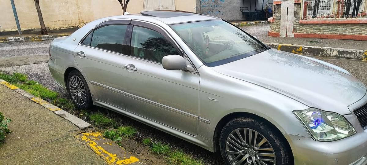 ئەدمین❤️
شاینە ١٨٢ بڕاوە 
سڵایدسیدوگمە
ناوڕشی ساج سور
تەبریت سادوو گەرم بەشەرت
دەعمو لیدروی نیە
سیارە کە ماڵی دۆستە
سەقڤو کەڤەری بەشەرت
***********
ئەدمین❤️
