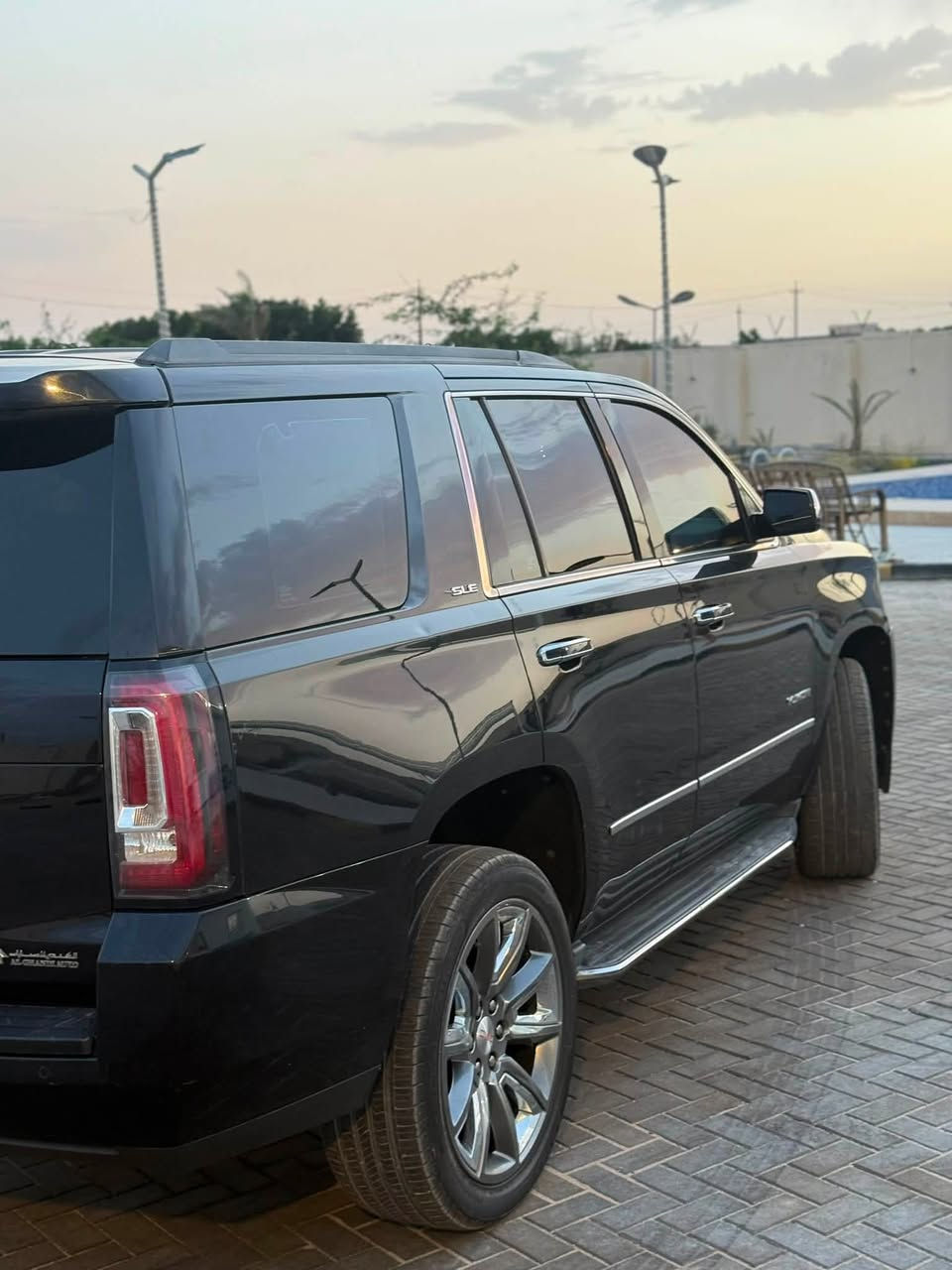 يوكن SLE 2015 خليجيه السيارة حادثه بالخليج جاملغ وبنيد بدون دواخل وبيه قطعتين كلير علما السيارة تسجيل جديد مرقم بصرة والكمرك مدفوع وكامل مباشر تتكاتب وتروح للمرور احولك ب اسمك مباشر 
السعر 260 
مكان السيارة البصرة
***********
