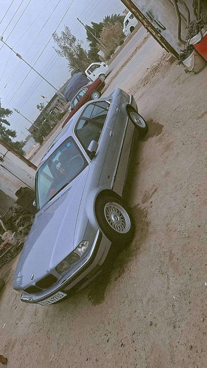 السلام عليكم للبيع او مواوس
خفاس 735 8V((موديل94)) سياره جديده بمعنه الكلمه
محدثه 2000
8V
محرك شرط جديد جديد
مواصفات السياره فول مواصفات 
كواتم اصليه 
0_دبل جام 
1_سلايت جام  طكتين 
2_لايت يصعد ويتزل
3_سبورت كله شغال 
4_داخل جلد رصاصي جديد شرط 
5_جنطه شفط
6_برده خلفيه كهرباء 
7_شاشه اندرويد 
8_ ABSنضام
9_جعمقه كهرباء
10_دبل جكمجه صاج ملكي 
السياره كير ومحرك وحداديه شرط جدد
سياره ربع مذب عليه 
_رقم بغداد بسمي دولي

السعر 110

مكاني بابل بالقاسم

‏‪0783 860 4300‬‏
