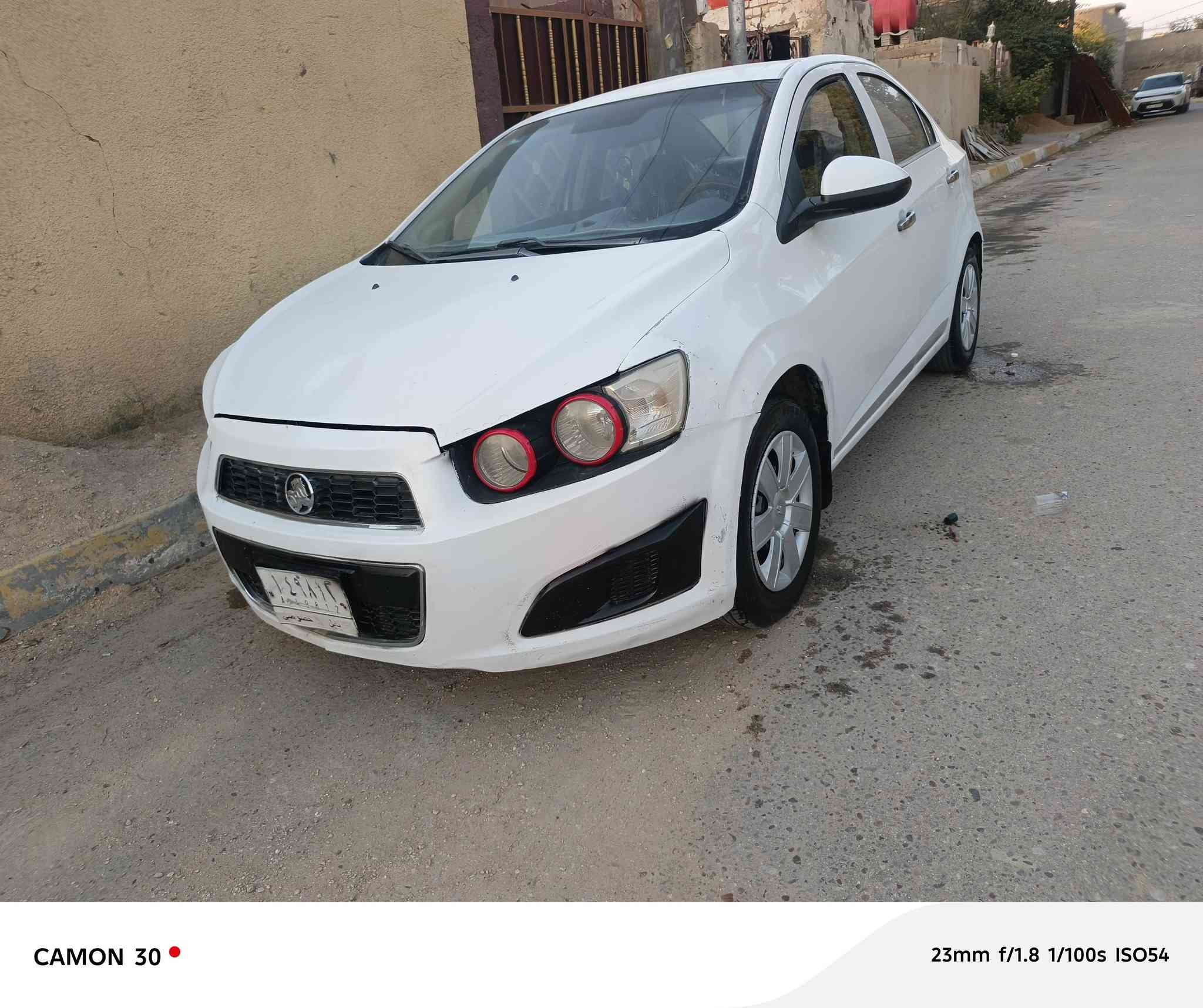 افيو سونك خليجي ٢٠١٢ رقم بابل تحويل مباشر
سيارة نضيفة جدا
بيه صبغ قطعة وحدة والباقي مكفوووول 
محرك ١٦٠٠ 
كير اوتو + عادي 
سيارة جاهزة مكفولة محرك كير حدادية امامي خلفي 
تقم اطارات 
االسعر ٥٨ 
مكان السيارة طويريج 
***********
