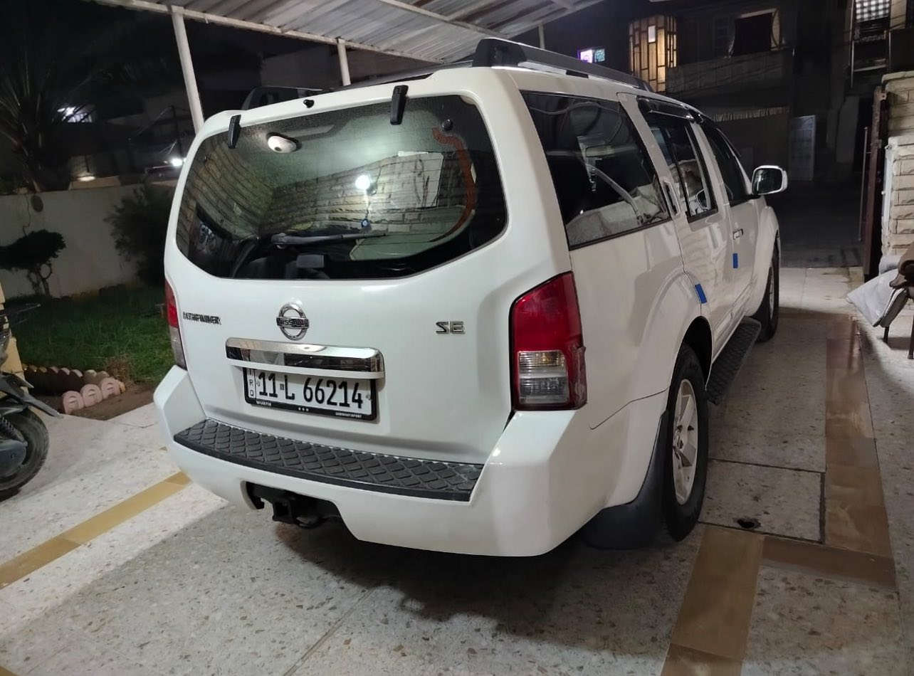 السلام عليكم سياره بايفاندر بغداد للبيع 2008 سياره وارد بيه حادث بيه قطع صبع سياره موجوده بغداد 85 ورقه بيه مجال ***********
