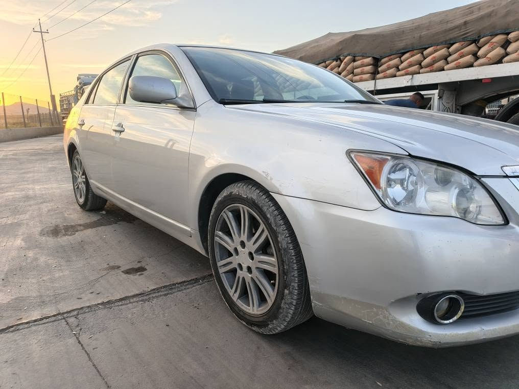 TOYOTA AVALON 
‏
‏ئەفەلۆن مۆدێل 2009 
‏ئەمریکی مواسەفات خلیجی
‏سەنەوی تا 2027
‏چوارتایەو ویلی لۆکی بۆ بەسراوە
‏تەنها   یەک پارچەی بۆیاخ
‏گێرو مەکینەی بەشەرت
‏شوێن /بازیان
‏ژ.م/***********
‏ژ.م/***********
‏ السليمانية, العراق
