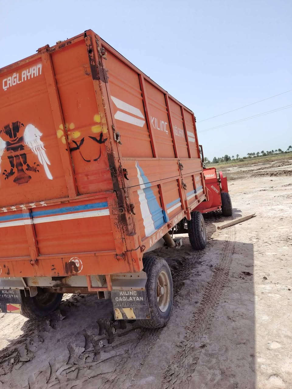 السلام عليكم معمل تبن لبيع نضيف كلش طبله زنجيل مشتغل موسم واحد فقط مكاني بابل شوملي استفسار اكثر نتصل ***********.. . . ***********
