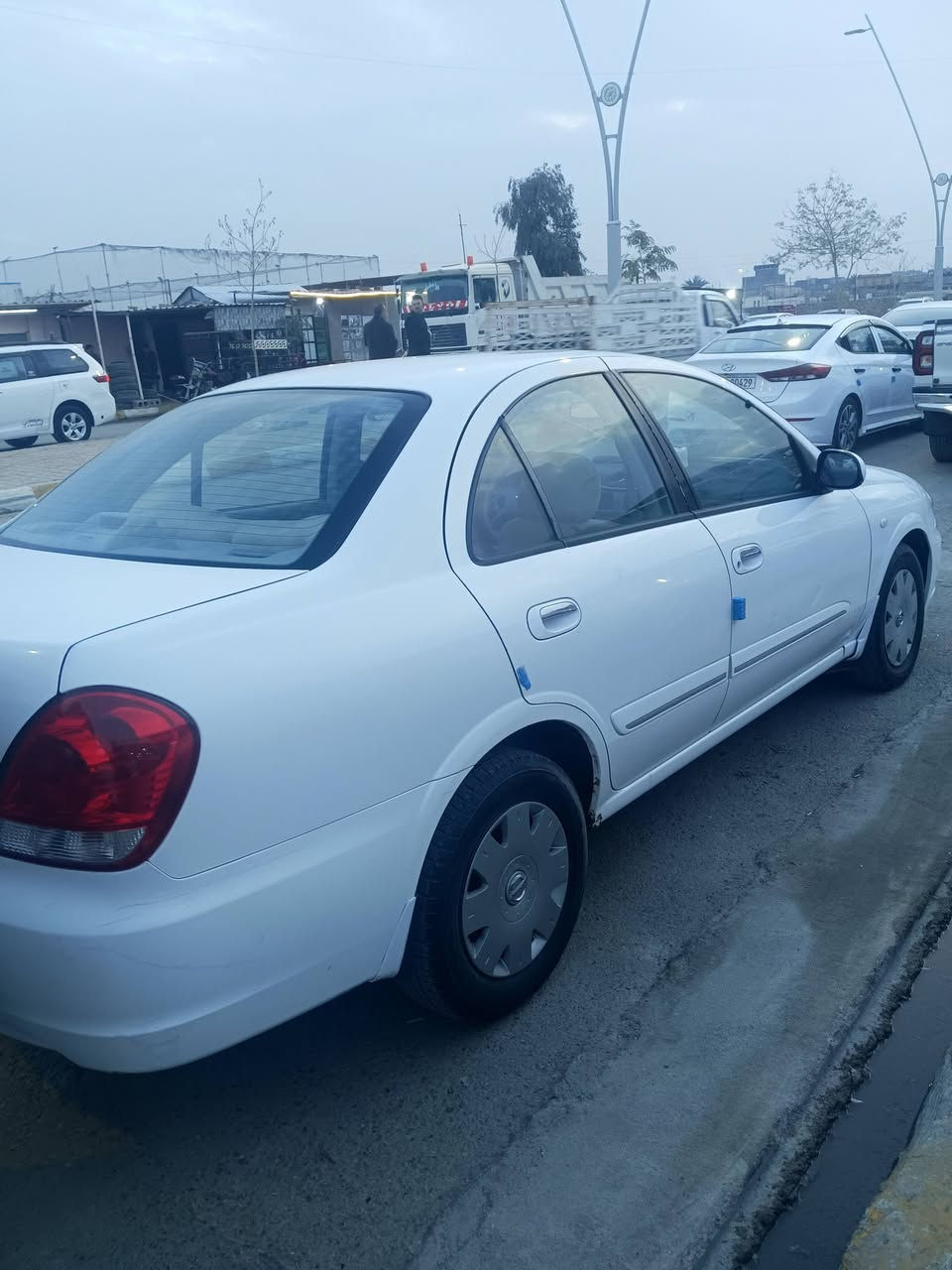 سلام عليكم سني 2010محسن محرك 1800 السياره كير محرك كفاله السياره بيه قطعتين فقط ولباقي كفاله الون ابيض، ثلجي السياره مال جناي متعوب عليه السياره تخم تاير جديد بالعافيه على صاحب النصيب سعر السياره 90 وبيه مجال بصيط جدا رقم ***********
