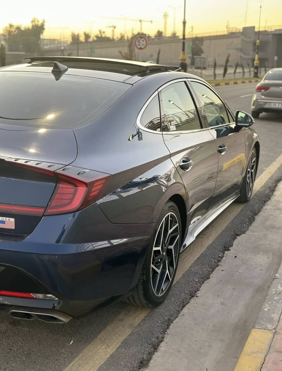 السلام عليكم بيع او مراوس حسب القناعة 
سوناتا ان لاين(2500) تيربو مرغوب 
موديل :2021
‏NLINE : الصنف
سعة المحرك : تتمتع سوناتا N Line الجديدة كلياً
بمحرك توربو GDi 2.5 يولد قوة قصوى تبلغ 290
حصاناً مع كير دبل كلج 8 نمر

اللون الداخلي : جلد وكنتاره رصاصي
نظام توقف تلقائي عند الرجوع
ويل كب NLINE 
‏BOSE  سستم صوت
أكياس هوائية: 10 (جميع الايرباكات اصليه)
المصابيح: زينون - إضاءة ليد- ليزر
‏carplay نظام-
لون نيلي
ماشيه 36 وقابل للزيادة 
رقم اربيل 
# الحادث جاملغ مبدل نفس اللون 
 شواصي مكينه كير كفاله
موصفات السيارة
نشغيل بصمه
بانوراما+تبريد قطعين+تبريد شاشة بيانو منفصل تشغيل عن بعد
قياده ذاتيه
تحديد مسار
تنبيه خروج عن المسار
نقطه عمياء
4 رادارات  2  أمامي و 2 خلفي
شاشه كبيره +كامره دواره دقه عالية
لايت زنون 4عدسات الانارة الداخلية لد
فول تحكم ستيرن
+كير بصمة +هاند بريك بصمه+أبواب بصمة
اوتو هولد +حجر بيئة بلادي
كشن السائق كهرباء +بالكشنات الامامية حضن سبورت
شحن واير لس
شحن السريع
دشبول دجتل متغيل الالون مع وضعيات القياده
٤وضعيات قيادة
نظام ترحيب عند الاقتراب
نضام اوتو هولد-12 سماعة داخلية
رادار جانبي بالمري +اشاير بالمري
مانع تصادم امامي خلفي
رقم ***********
