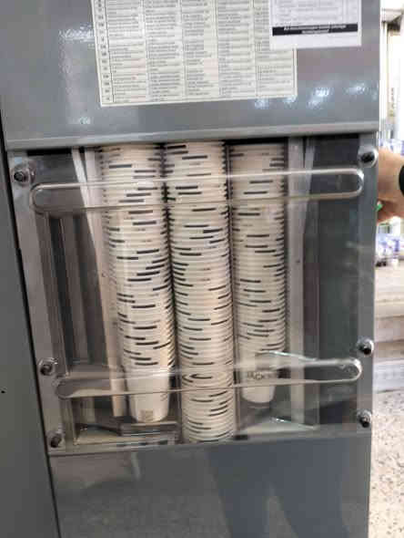 سلام عليكم اخواني للبيع جهاز قهوة اي عيب مابي شرط استفسار أكثر خابر 0770 884 2836 أربيل
