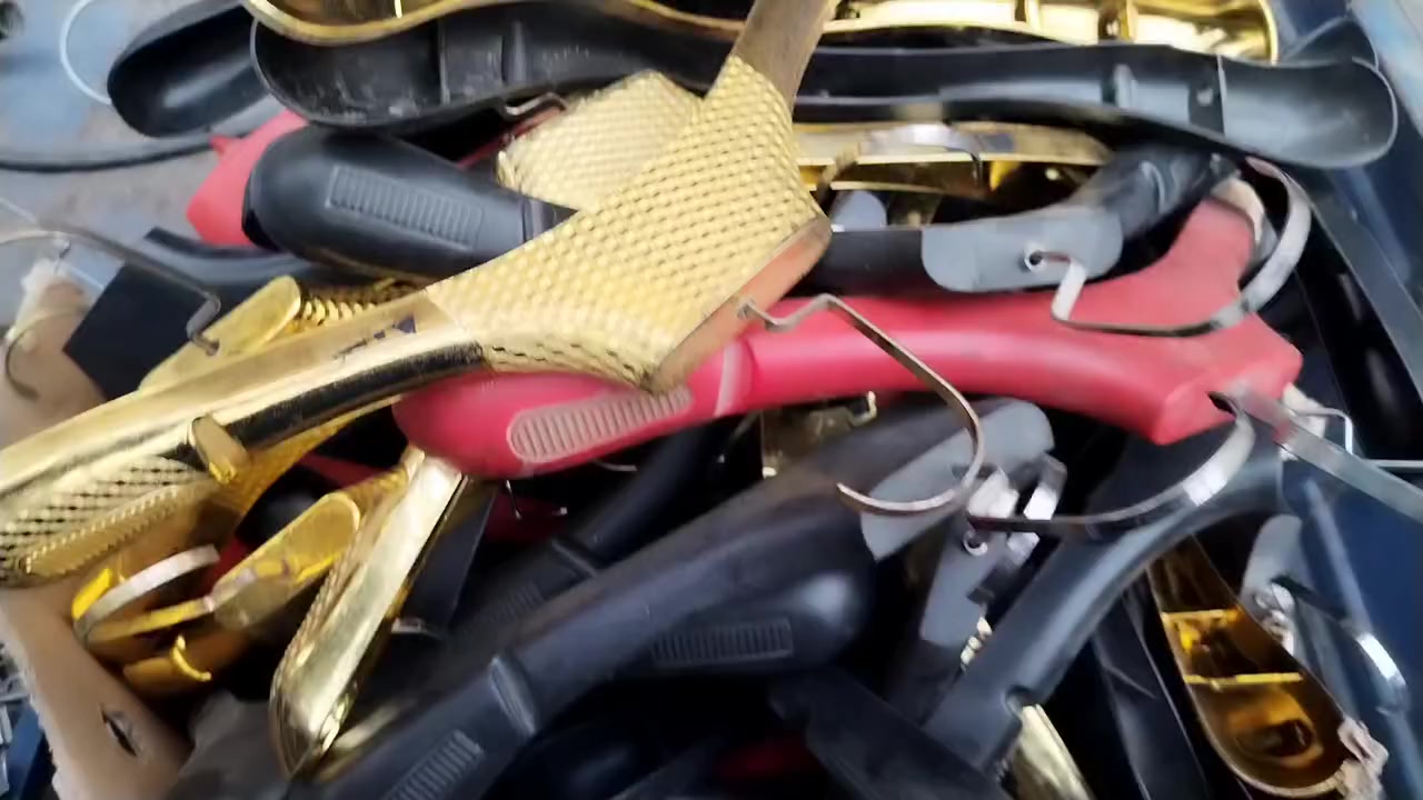 متاح، ***********
