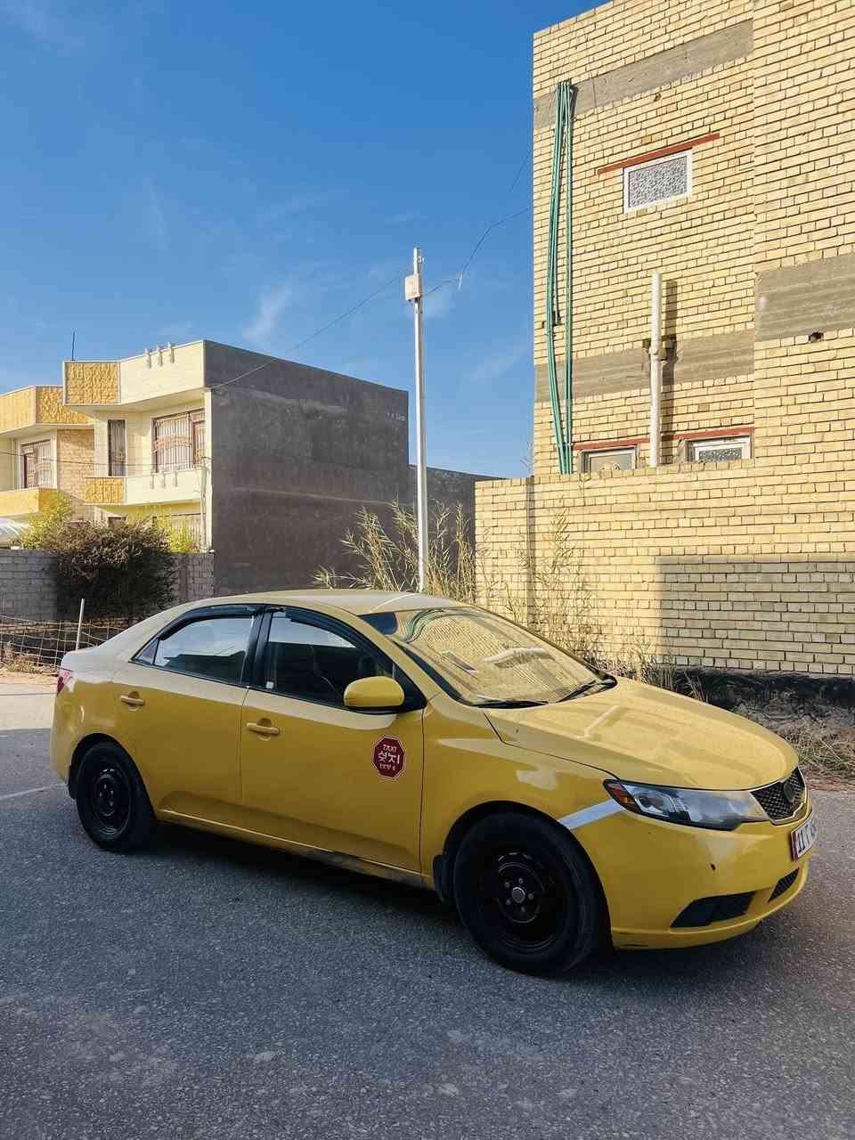 سلام عليكم فورتي 2010كير ومحرك وحداديه كفاله تخم تاير جديد مال جناي جاهزه الاخير تبريد تدفئه كله شغال مكينه2000دوش سنويه ال2030رقم بغداد انكليزي ضرر جاملغ امامي 
السعر78وبيها مجال 
الاتصال***********
مامتواجد بلخاص 👆👆
مواصفات السياره 
نص فول غني عن التعريف
