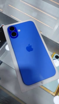 ايفون ١٦ بلس • ١٢٨ • شحن ٤٠ مرة