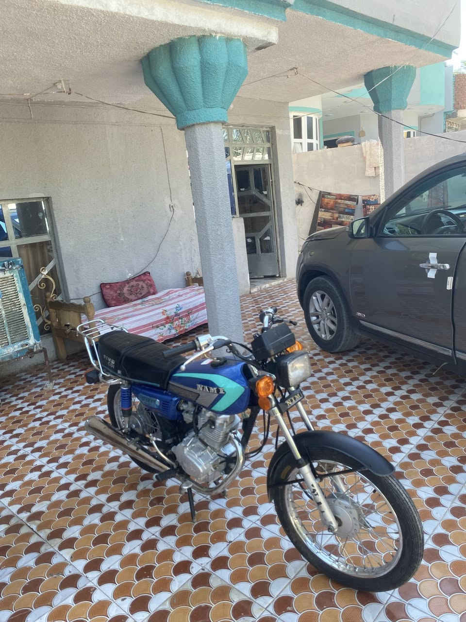 سلام عليكم نامه متياز للبيع أو مراوس درجه حلوه وكاعده متصرف عليها ربع  مكاني ديالى بعقوبه ***********
